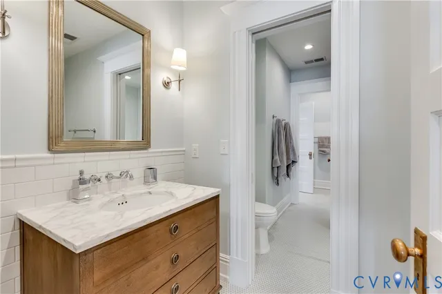 a view of a house with a park