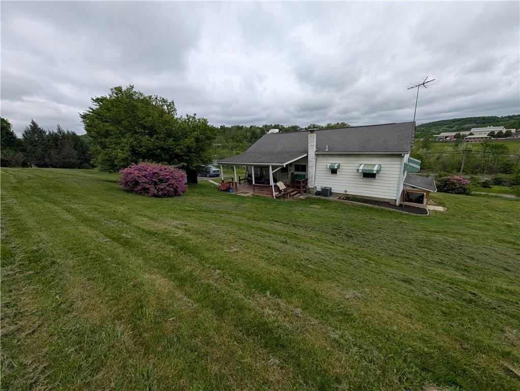 131 Old Rte 422 Worthington, PA 16262 - Photo 5 of 40 Huge back yard