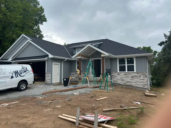 $499,900 | 2735 Hillsdale Court, Green Bay, WI 54313