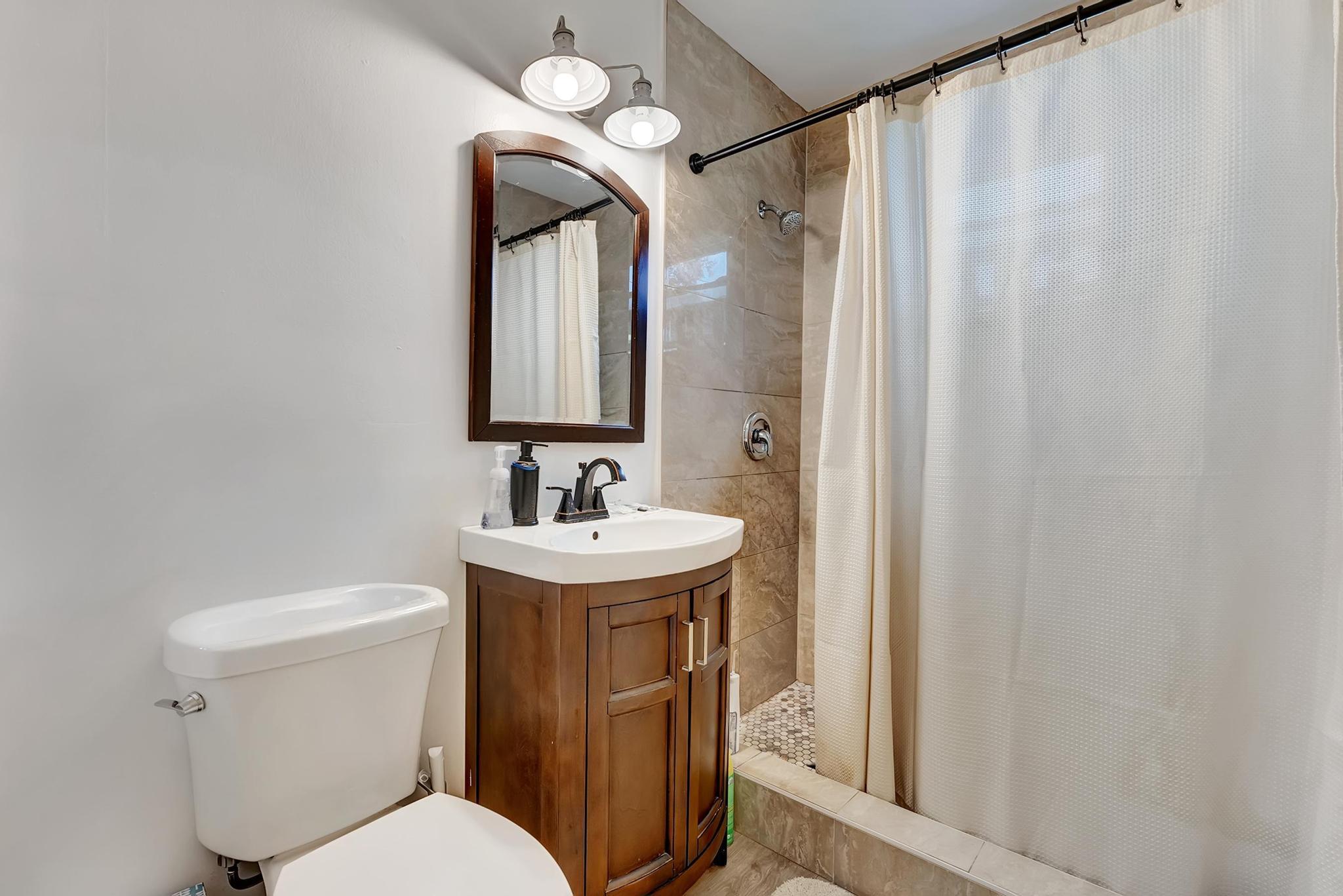 607 Aspen Road West Palm Beach, FL 33409 - Photo 9 of 30 _WAL2055