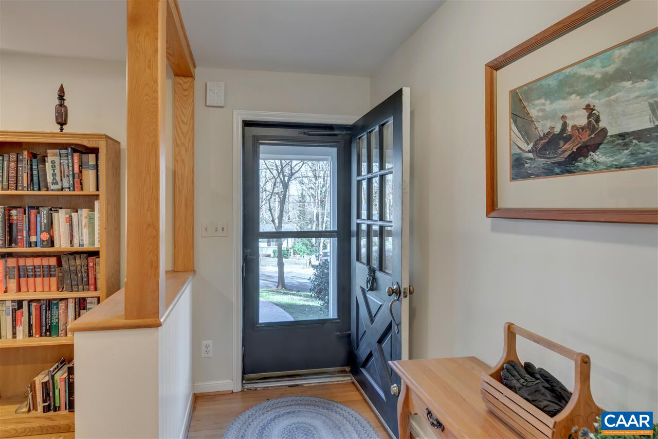 1519 Trailridge Road Charlottesville, VA 22903 - Photo 4 of 26 Gallery Image 4
