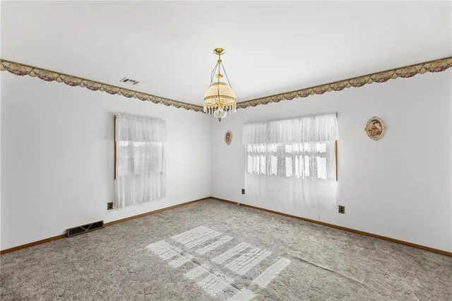 $425,000 | 2861 Highway 54, Moran, KS 66755