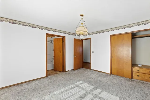 $425,000 | 2861 Highway 54, Moran, KS 66755