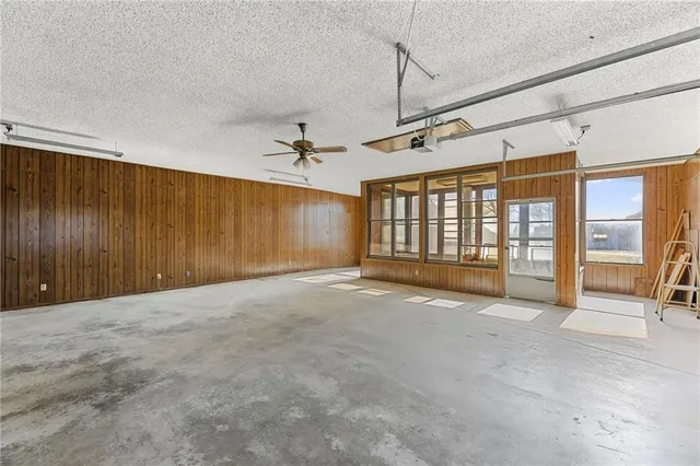 $425,000 | 2861 Highway 54, Moran, KS 66755