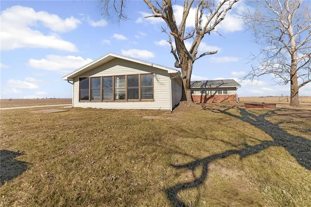 $425,000 | 2861 Highway 54, Moran, KS 66755