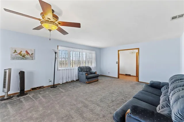 $425,000 | 2861 Highway 54, Moran, KS 66755