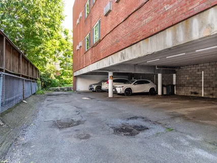 $4,000 | 28 Lee Street, Unit 6, Cambridge, MA 02139