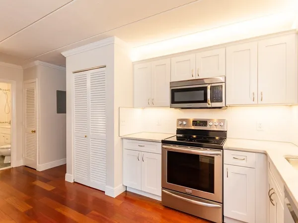 $4,000 | 28 Lee Street, Unit 6, Cambridge, MA 02139