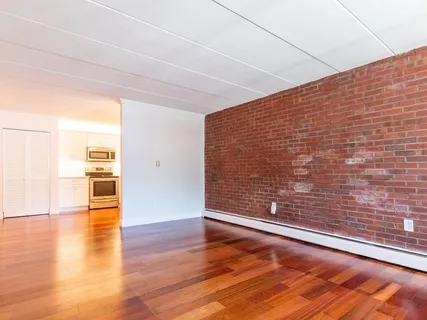 $4,000 | 28 Lee Street, Unit 6, Cambridge, MA 02139