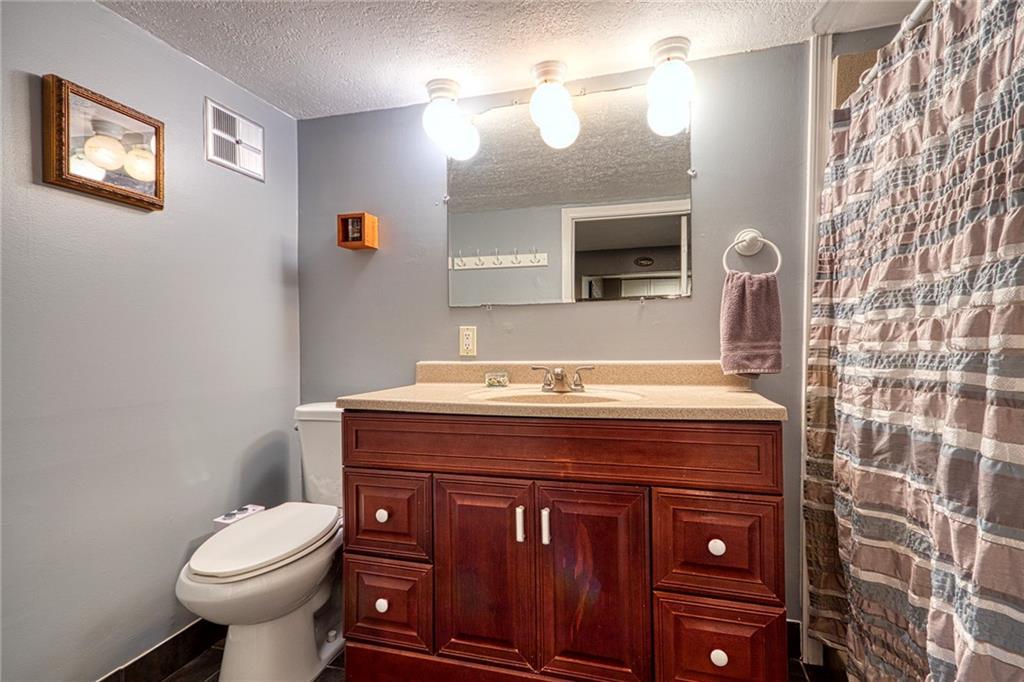 116 Bartley Road Pittsburgh, PA 15241 - Photo 20 of 25 Gallery Image 20