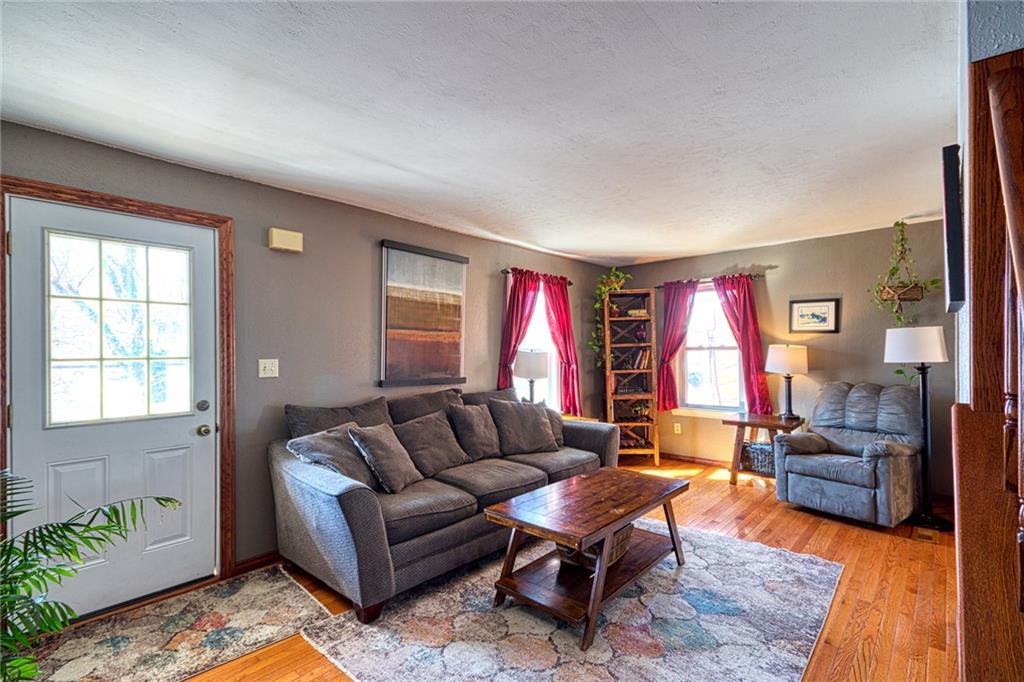 116 Bartley Road Pittsburgh, PA 15241 - Photo 2 of 25 Gallery Image 2