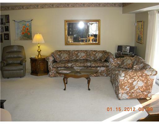 61 Darlington Road, Unit A 22 Beaver Falls, PA 15010 - Photo 4 of 18 Living Room.