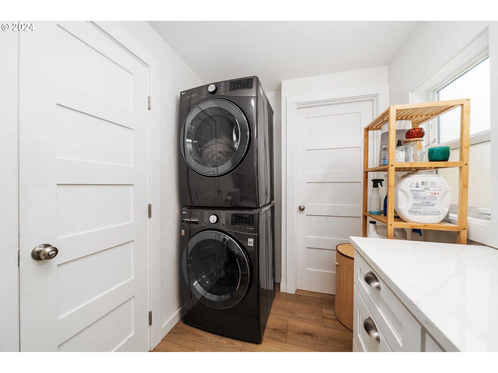 3515 G Street Vancouver, WA 98663 - Photo 20 of 34 Laundry