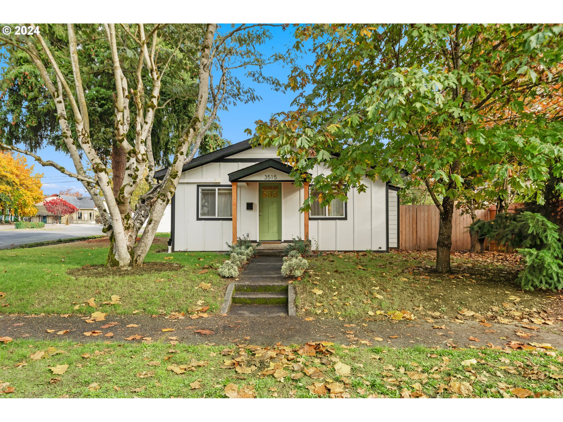 3515 G Street Vancouver, WA 98663 - Photo 2 of 34