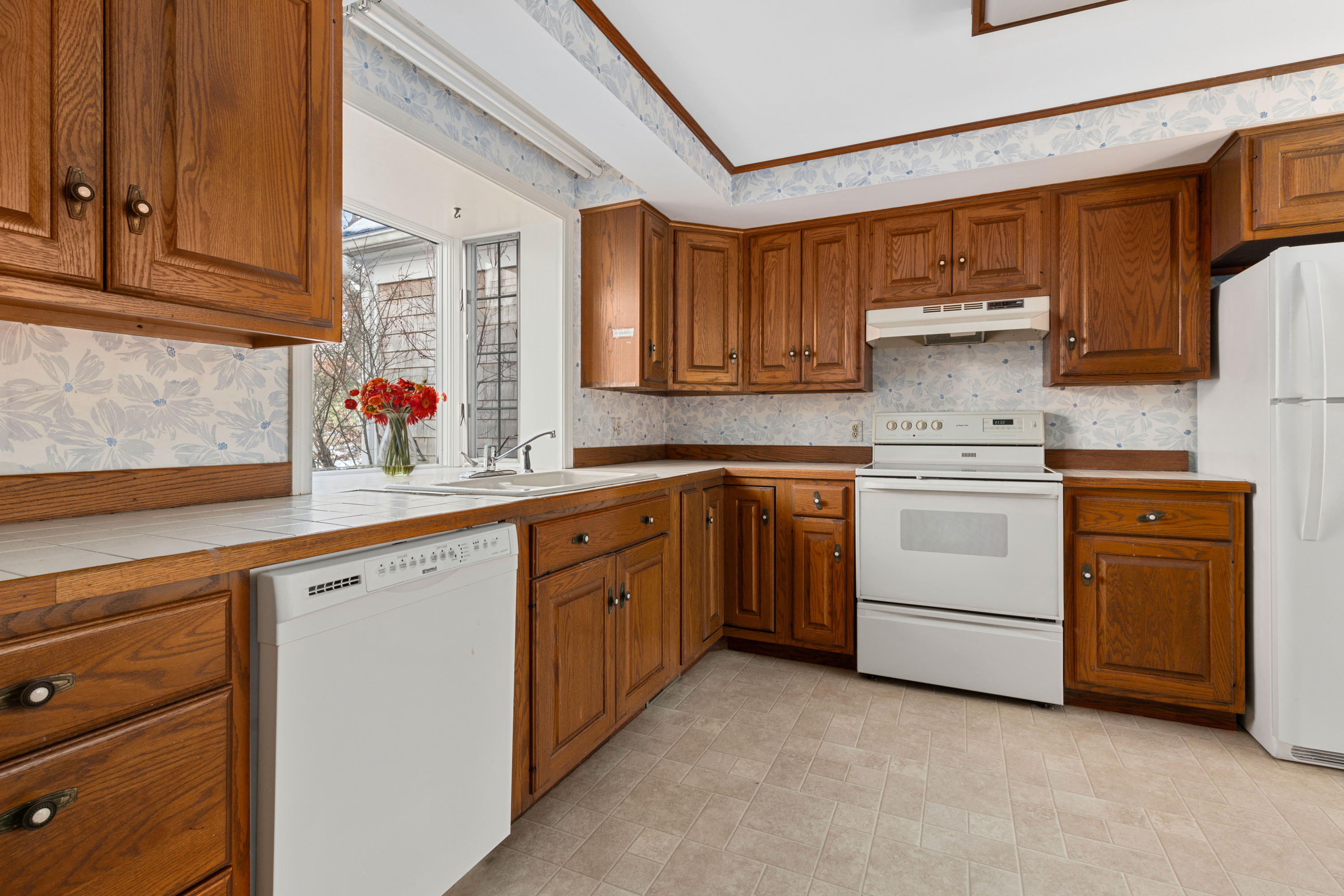 49 Quasons Path Brewster, MA 02631 - Photo 9 of 46 49QuaLR-12