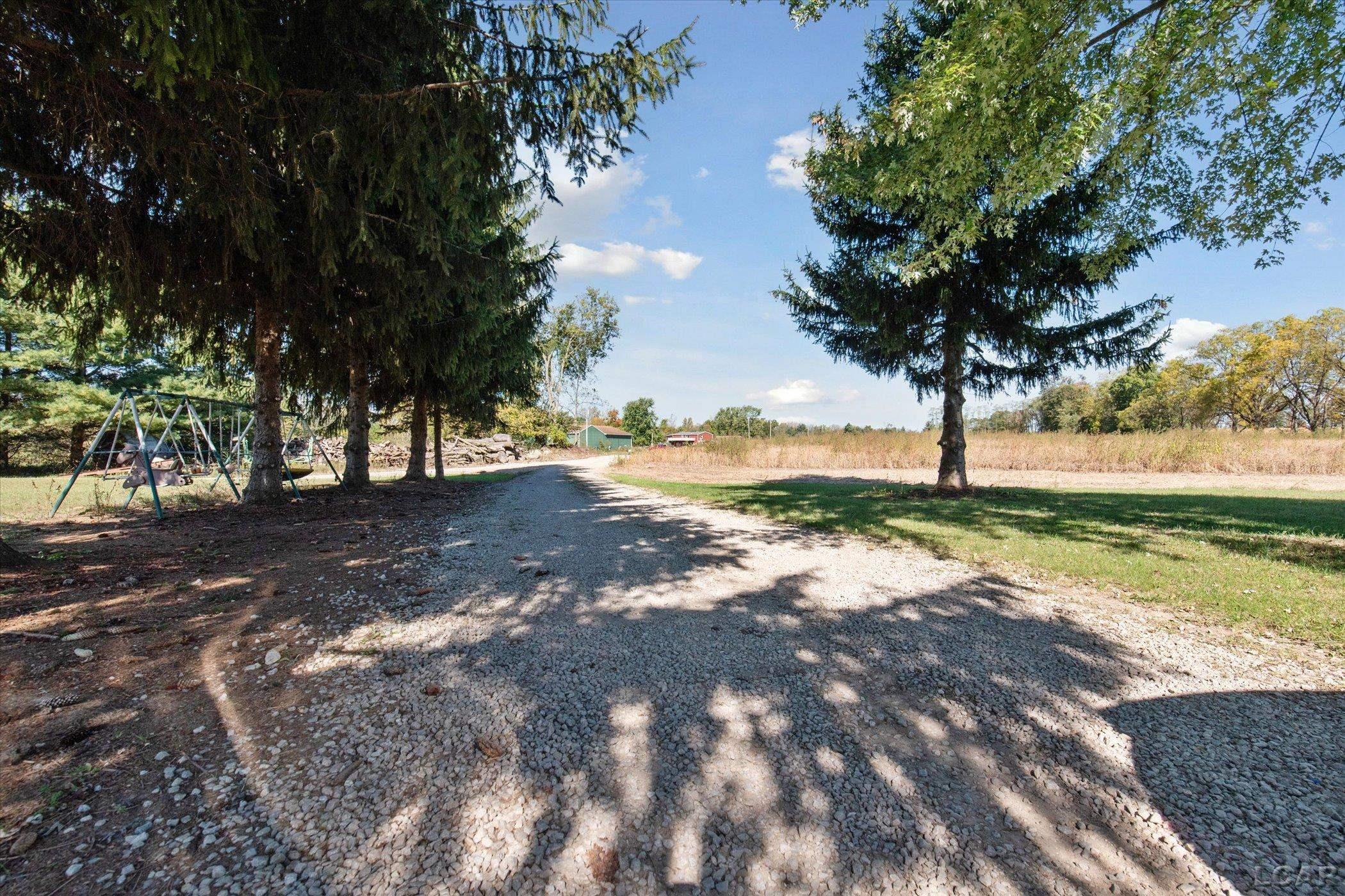 17141 Manitou Road Addison, MI 49220 - Photo 10 of 49 50157756-39d4d88d-77ee-4305-9345-662d1ed03c14.JPG