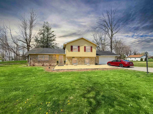 $345,000 | 4556 North Wildwood Drive, Frankfort, IN 46041