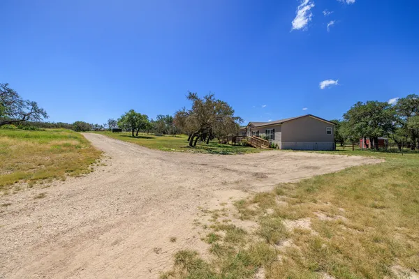 $398,000 | 429 Spanish Oak Trail, Harper, TX 78631