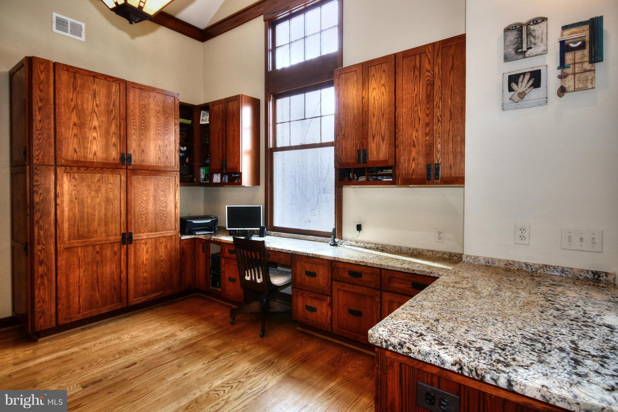 605 Clear Spring Road Great Falls, VA 22066 - Photo 12 of 30 Granite Workstation