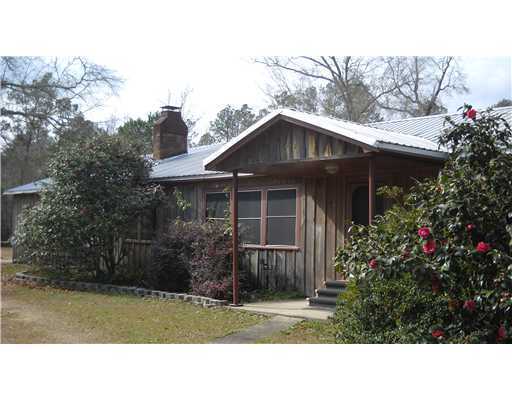 2427 Perkinston-Silver Run Road Perkinston, MS 39573 - Photo 1 of 11 Primary Photo