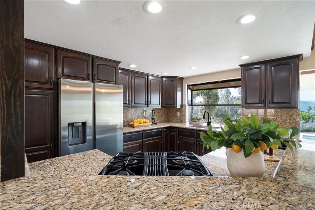 1509 Macadamia Drive Fallbrook, CA 92028 - Photo 6 of 50