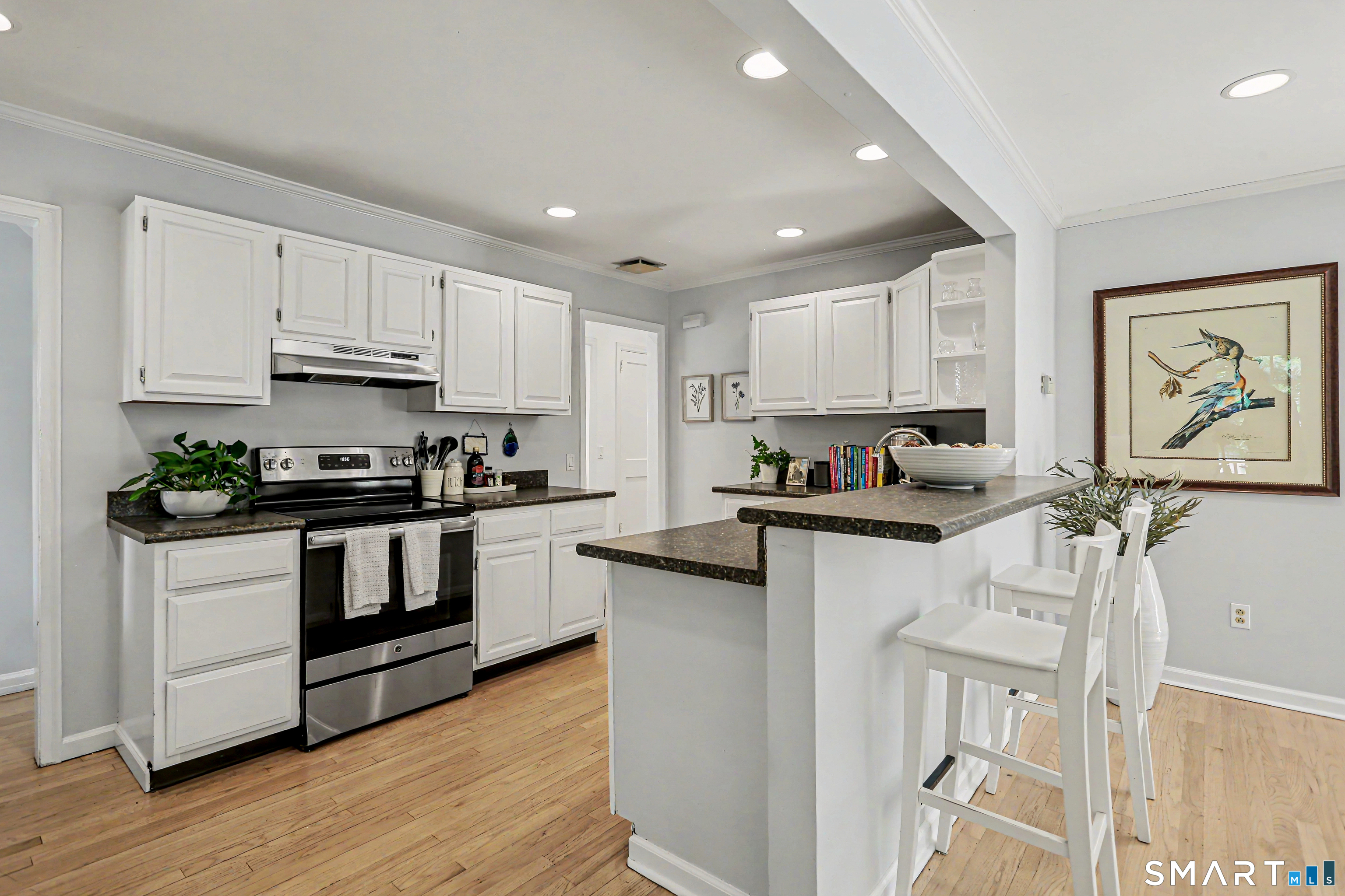 33 Walmsley Road Darien, CT 06820 - Photo 10 of 37