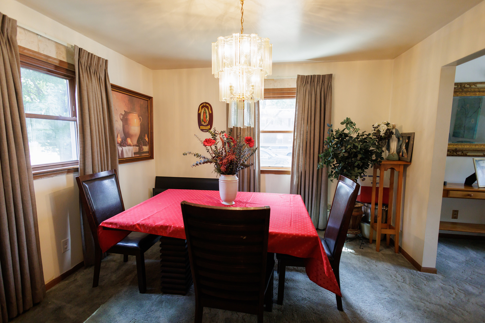 824 South McKinley Avenue Kankakee, IL 60901 - Photo 10 of 58 a view of a dining room with furniture window and wooden floor