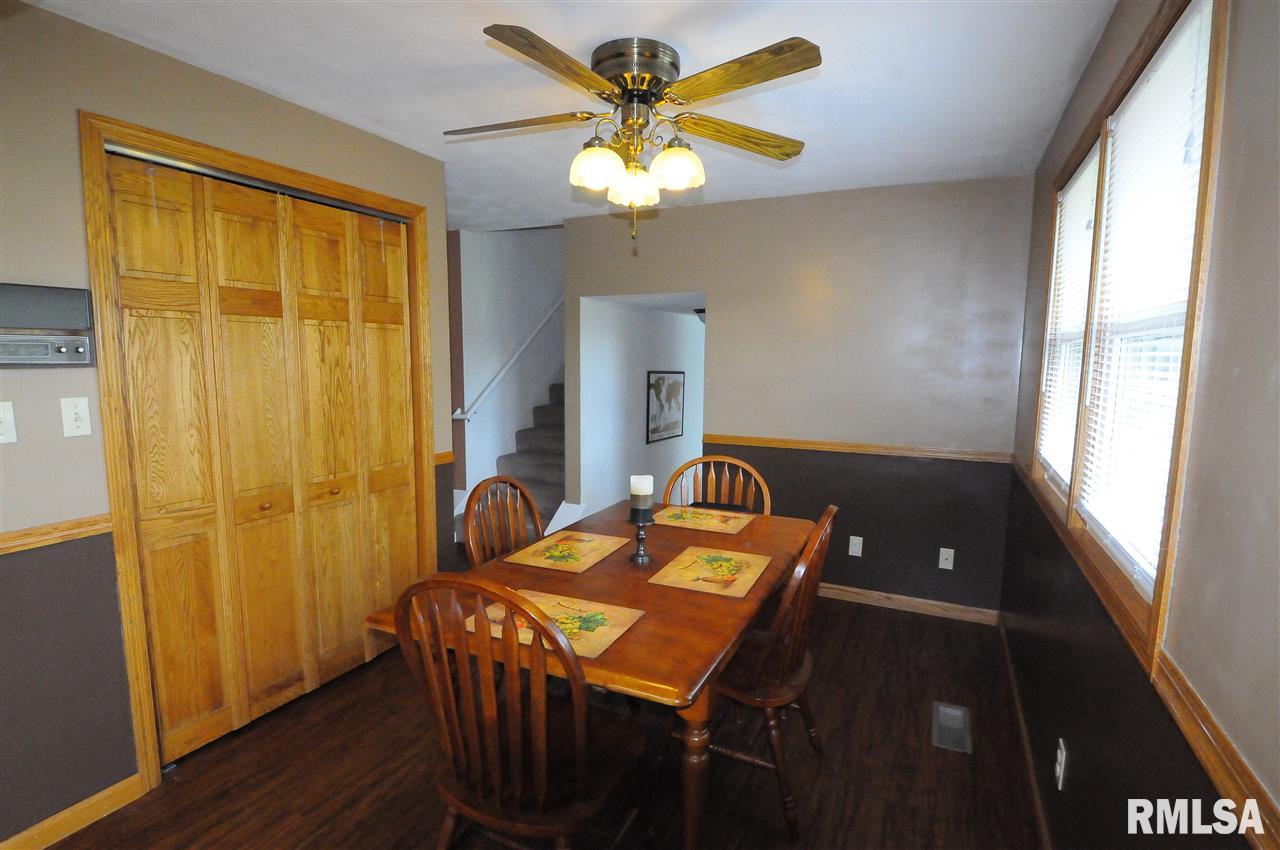 6912 North Camelot Road Peoria, IL 61615 - Photo 8 of 18 Gallery Image 8