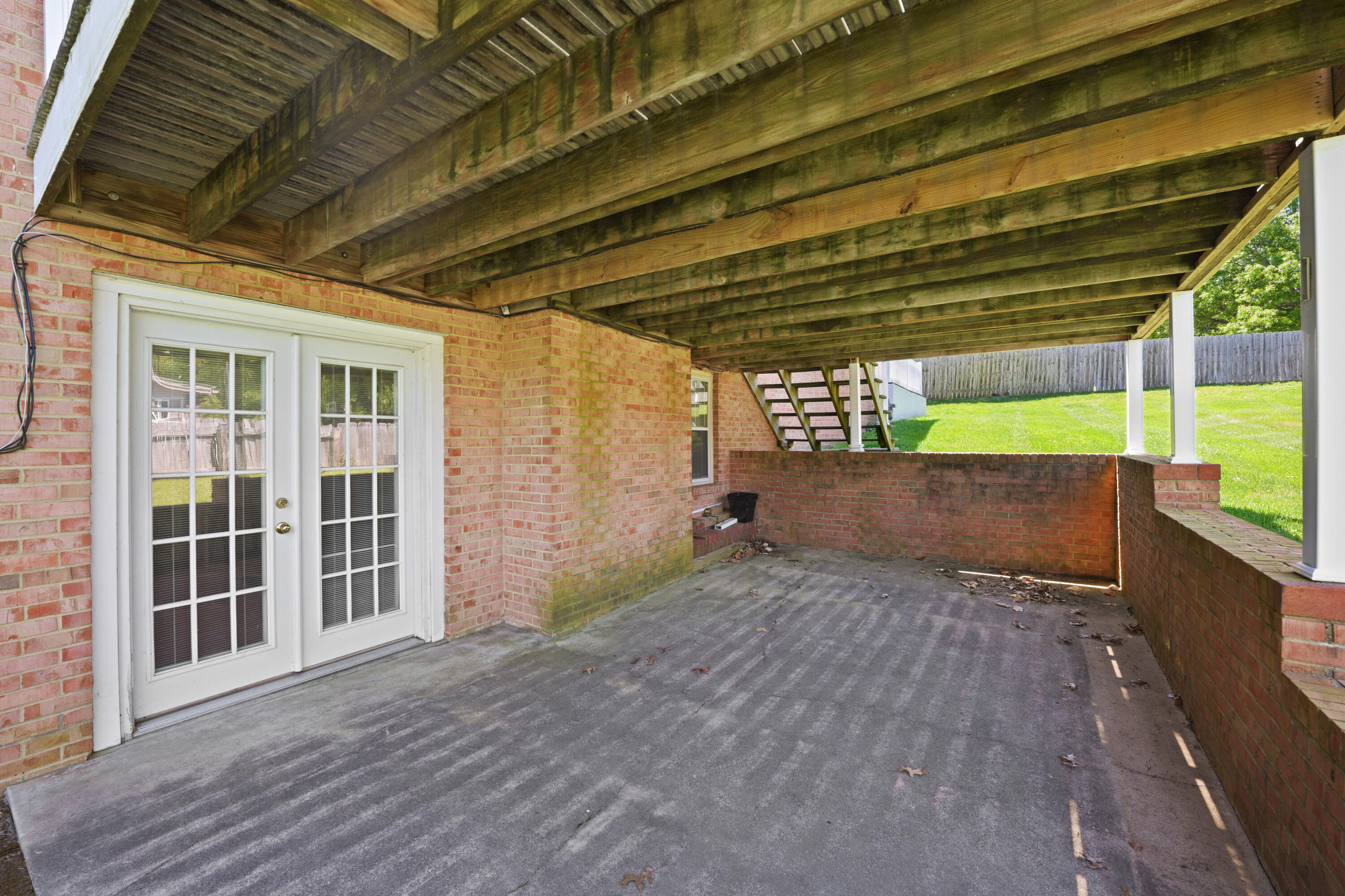897 Turkey Foot Road Lexington, KY 40502 - Photo 34 of 49 Covered Patio