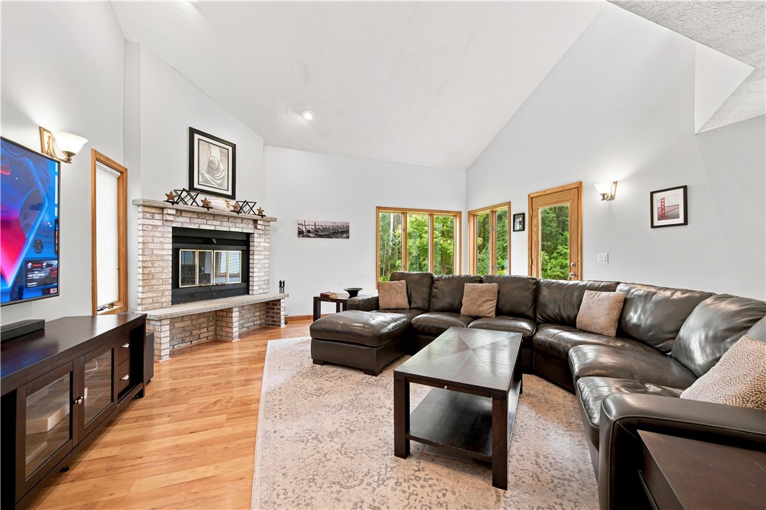 135 Ridgeway Estates Greece, NY 14626 - Photo 8 of 30 Gallery Image 8