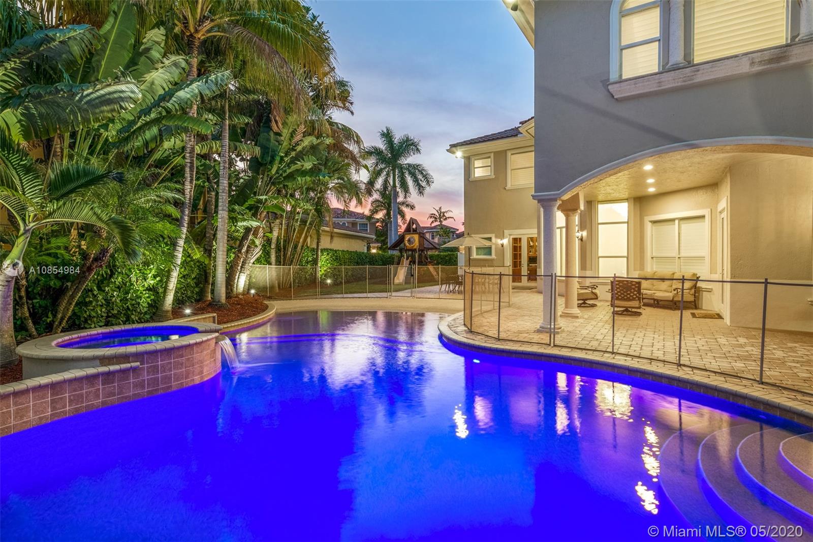 1475 Commodore Way Hollywood, FL 33019 - Photo 4 of 49 a view of swimming pool with sitting area