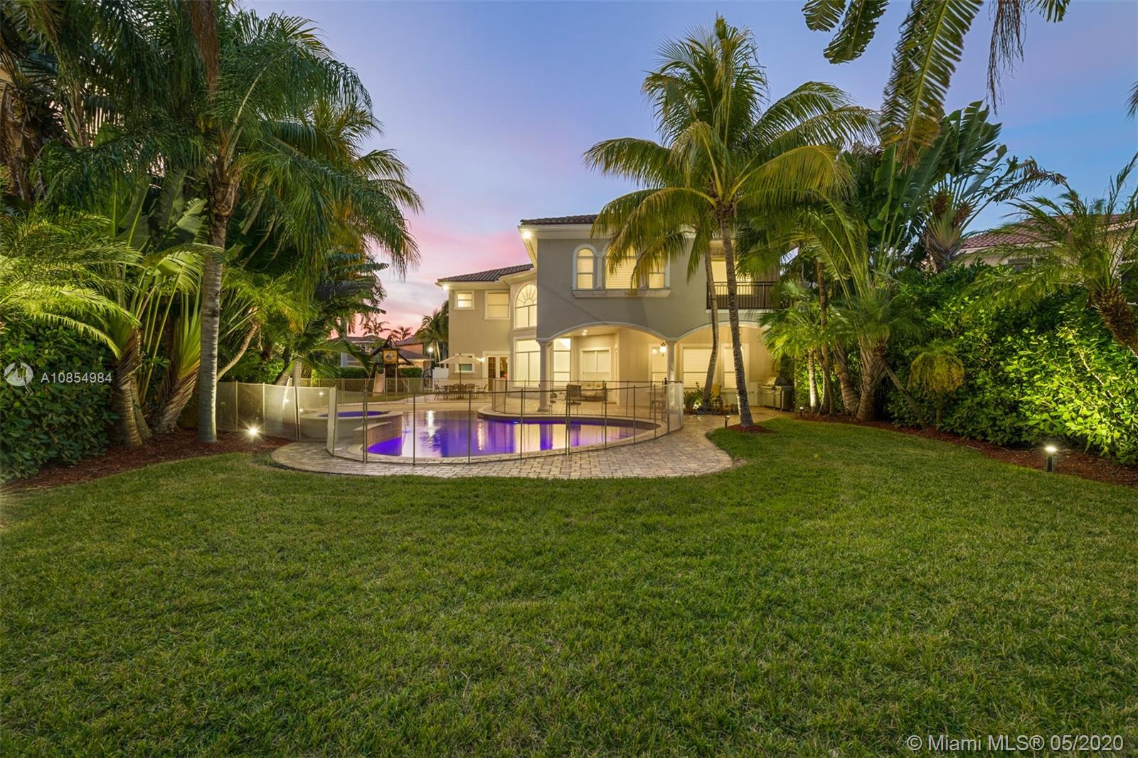 1475 Commodore Way Hollywood, FL 33019 - Photo 5 of 49 a view of park with palm trees