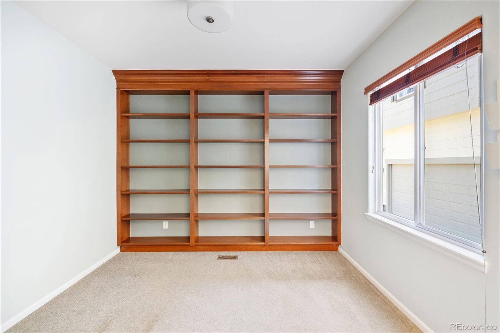 10126 Rustic Redwood Way Highlands Ranch, CO 80126 - Photo 15 of 45 Gallery Image 15