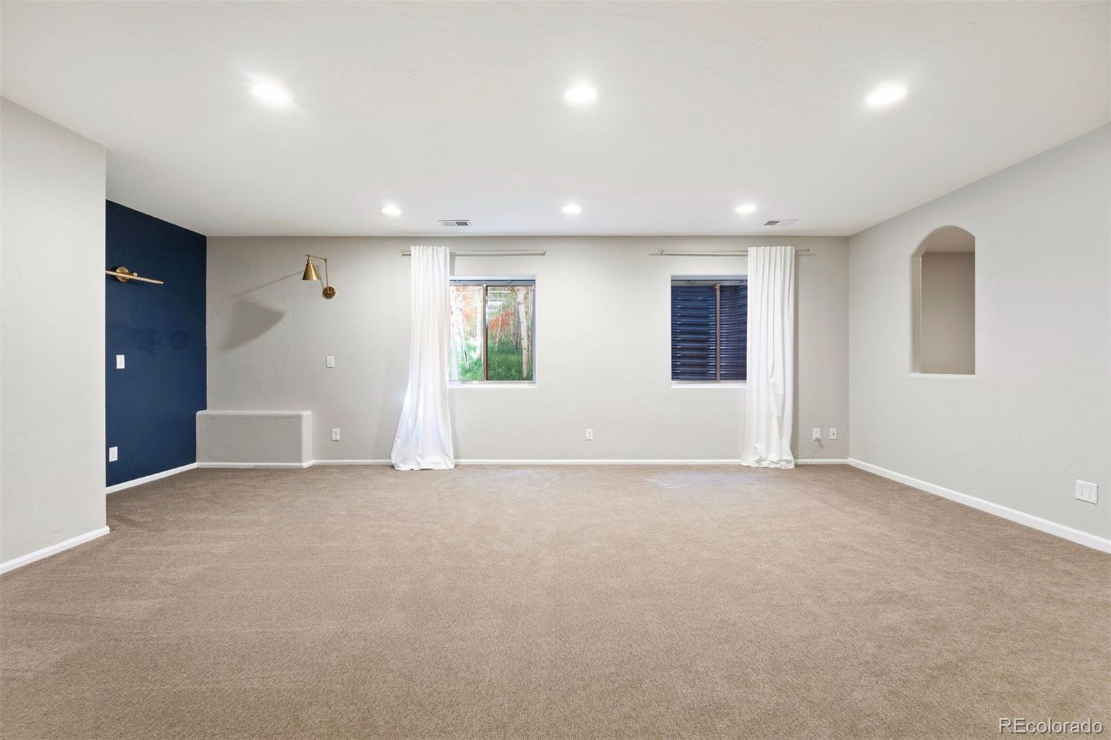 10126 Rustic Redwood Way Highlands Ranch, CO 80126 - Photo 32 of 45 Gallery Image 32