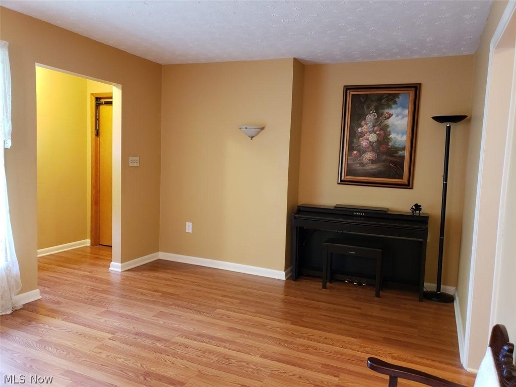1116 Belrose Road Cleveland, OH 44124 - Photo 12 of 25 Gallery Image 12