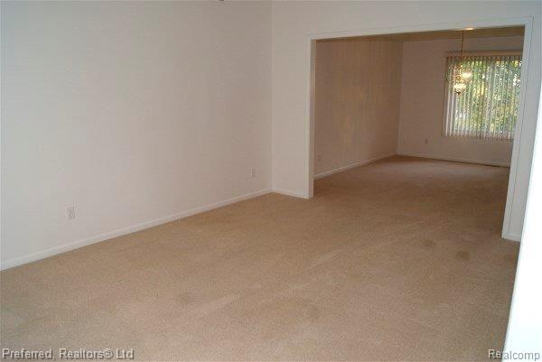17352 Cross Winds Road Livonia, MI 48152 - Photo 18 of 30 19x12 Living Room.jpg