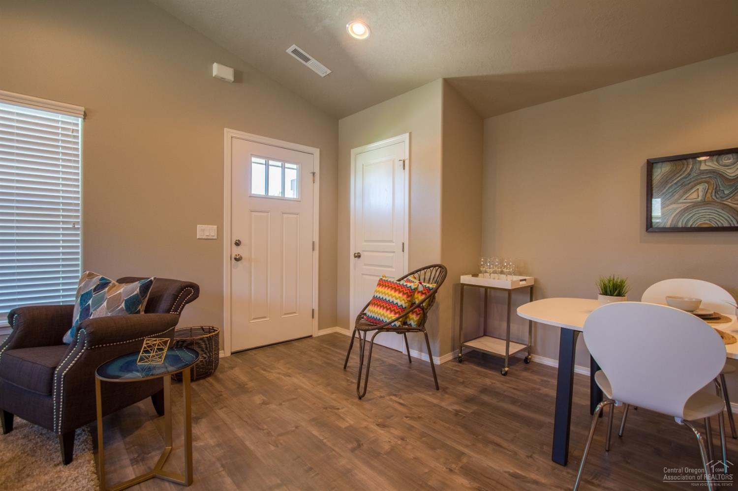 878 North Trinity Way Sisters, OR 97759 - Photo 5 of 22 Additional Photo