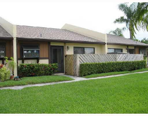 711 Banks Road, Unit 711 Margate, FL 33063 - Photo 1 of 9 Exterior Front