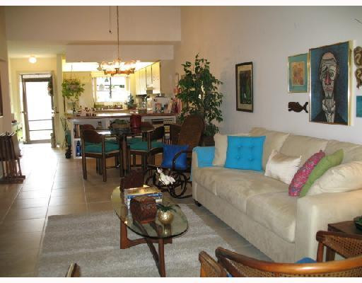 711 Banks Road, Unit 711 Margate, FL 33063 - Photo 2 of 9 Living Room