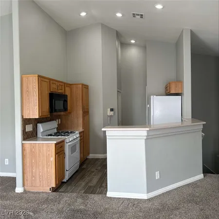$1,595 | 5514 Big Red Court, Unit 101, Las Vegas, NV 89122