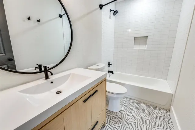 $3,199 | 7901 Keswick Drive, Austin, TX 78745