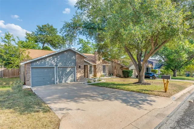 $3,199 | 7901 Keswick Drive, Austin, TX 78745