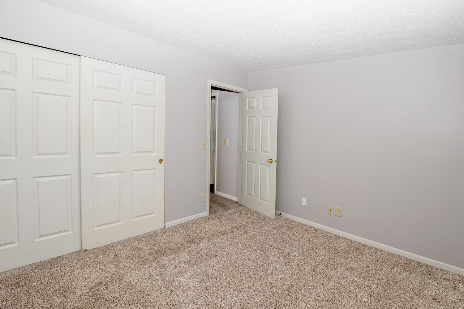 3308 North Bend Road, Unit 14 Cincinnati, OH 45247 - Photo 18 of 32