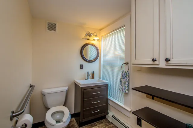 $335,000 | 40 West Main Street, Littleton, NH 03561