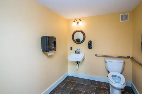 $335,000 | 40 West Main Street, Littleton, NH 03561