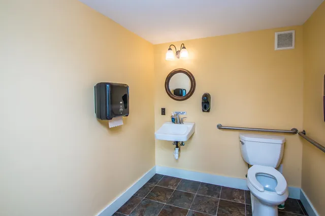 $335,000 | 40 West Main Street, Littleton, NH 03561