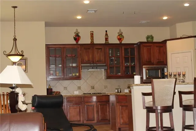 $3,640 | 9128 Oleander Way, Irving, TX 75063