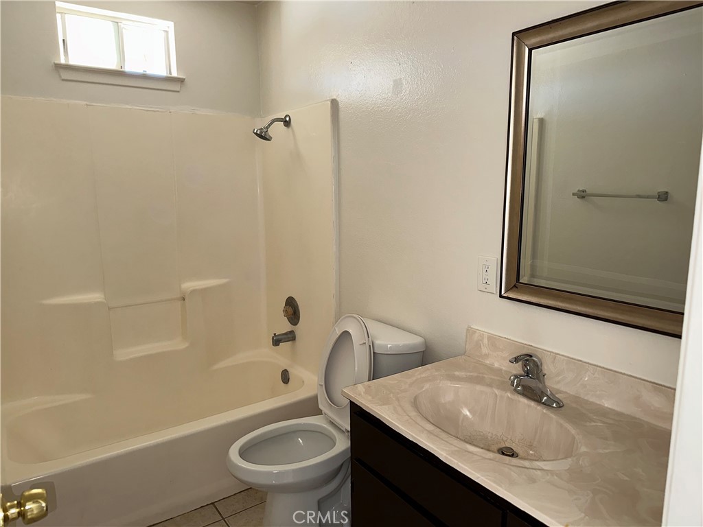 15418 Bear Valley Road Victorville, CA 92395 - Photo 12 of 14 Previously Vacant Pic.