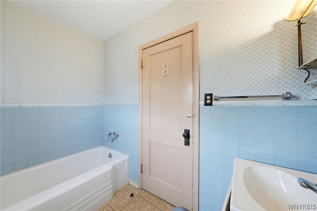 14060 Maple Street Albion, NY 14411 - Photo 26 of 37