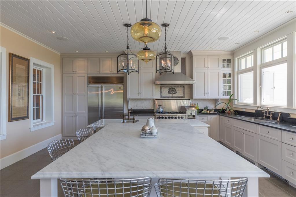 279 Foreside Road Falmouth, ME 04105 - Photo 6 of 38 Kitchen
